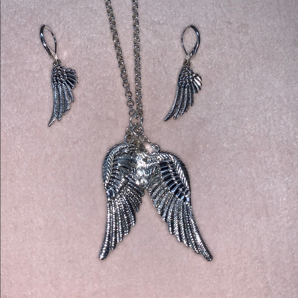 Angel wings necklace & earring set